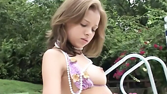 Hd Video Of A Young Amateur Girl Masturbating In Nature